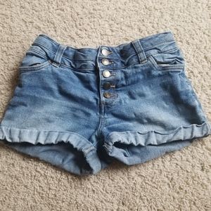 High wasted denim shorts